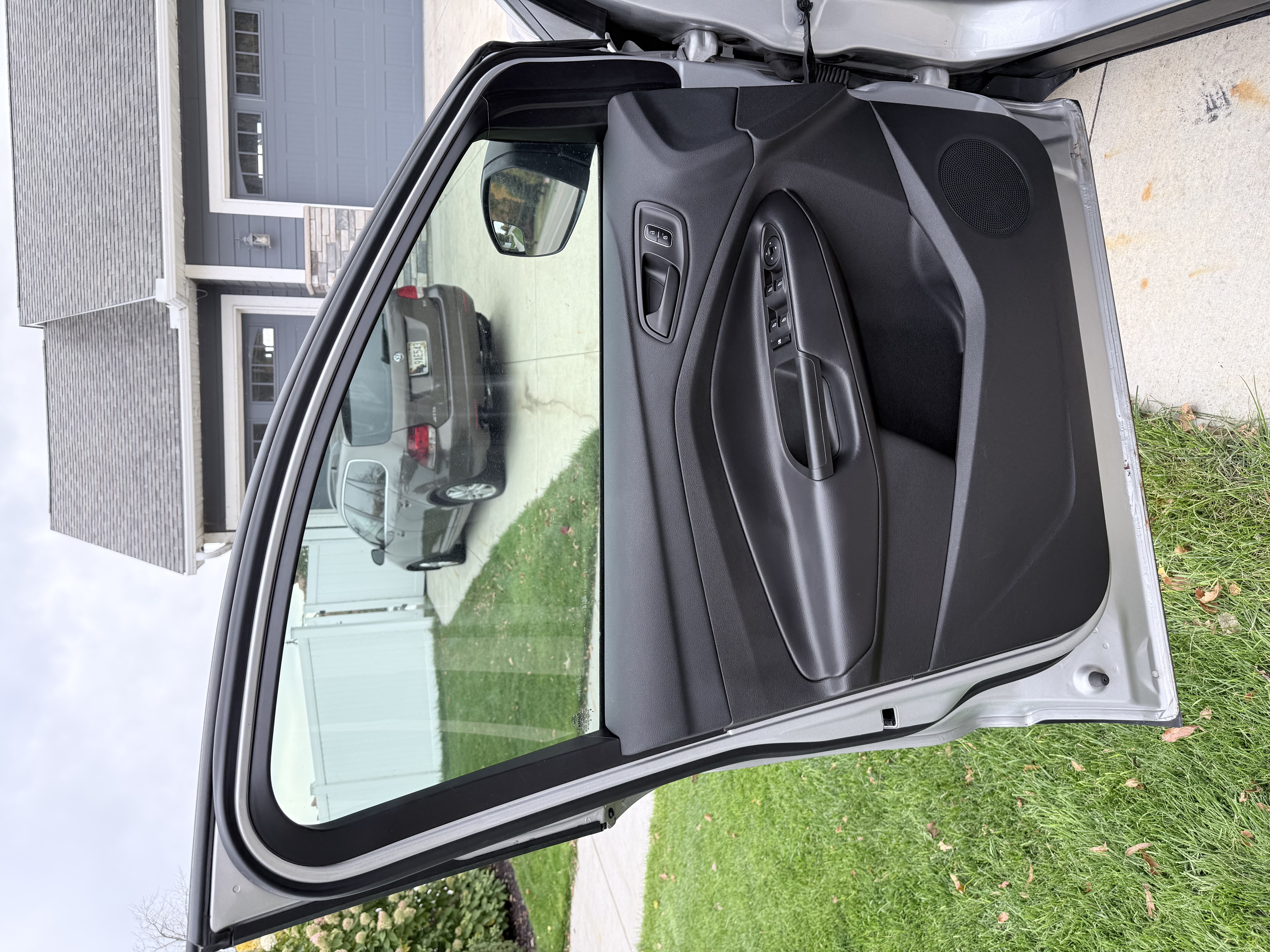 Used 2017 Ford Escape S FWD image 12