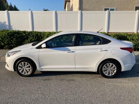 Used 2019 Hyundai Accent SE image 21
