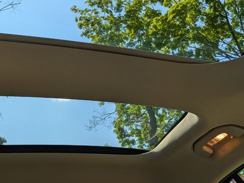 Used 2019 Mercedes-Benz GLA 250 4MATIC image 8