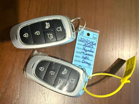 Used 2023 Hyundai Tucson SEL AWD/4WD image 27