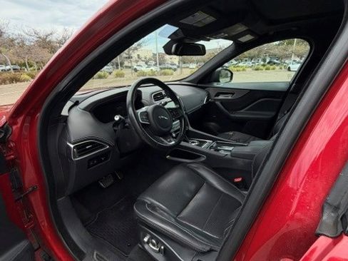 Used 2018 Jaguar F-PACE S AWD/4WD image 8