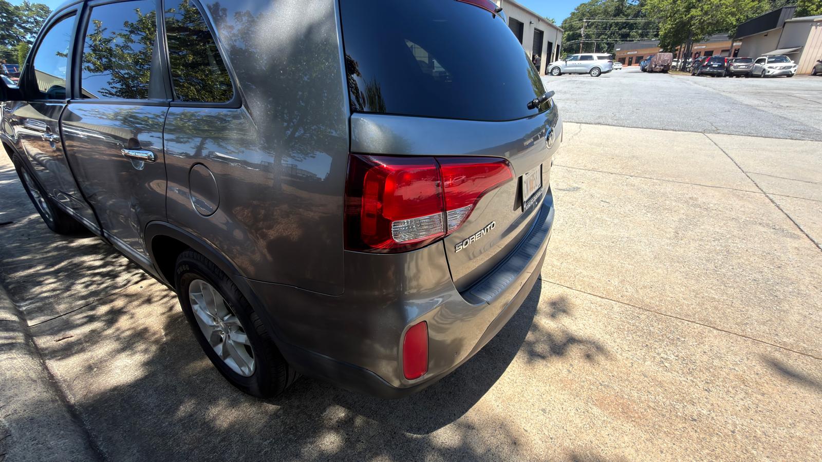 Used 2015 Kia Sorento LX FWD image 6