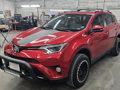 Used 2016 Toyota RAV4 XLE image 6