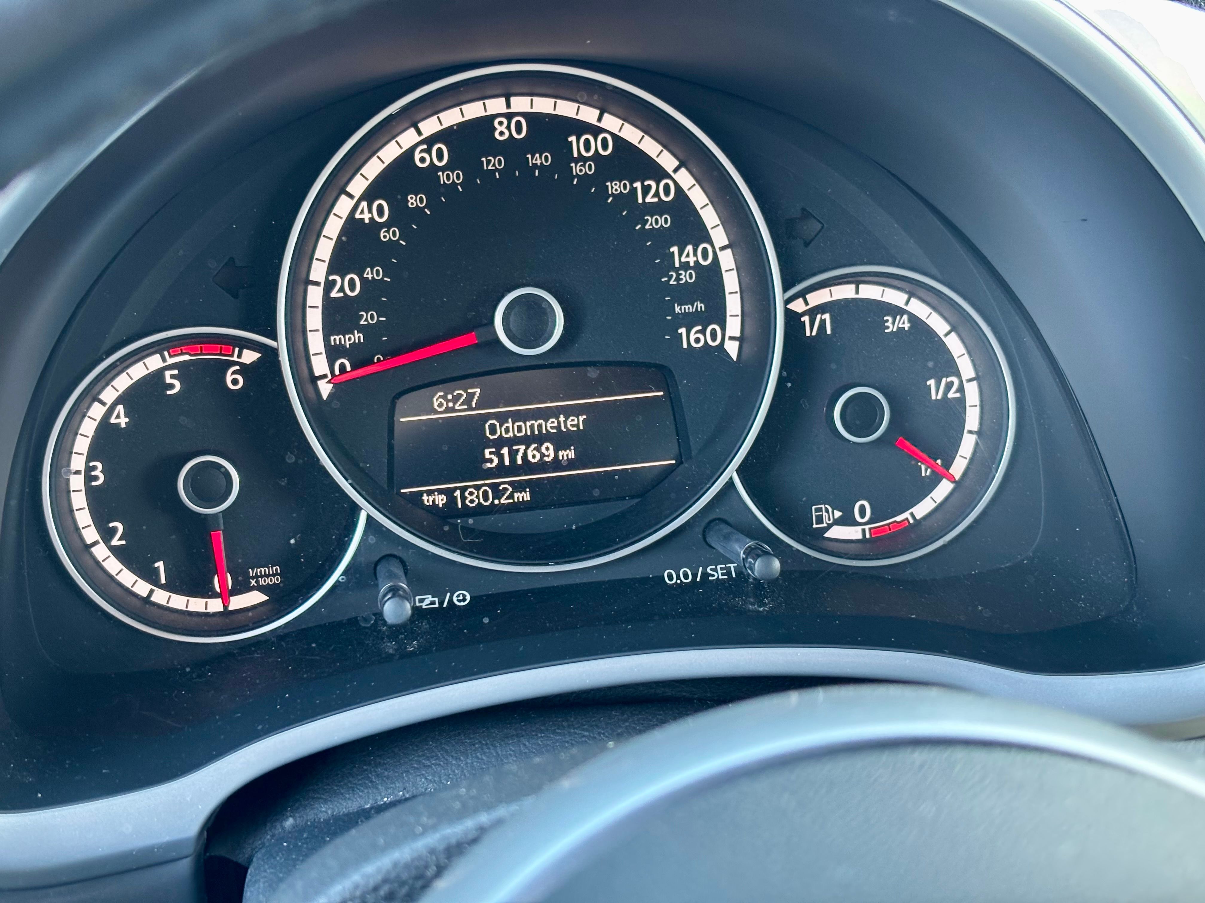 Used 2014 Volkswagen Beetle TDI FWD image 15