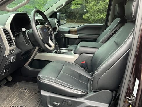 Used 2020 Ford F150 Lariat w/ Equipment Group 502A Luxury AWD/4WD image 8