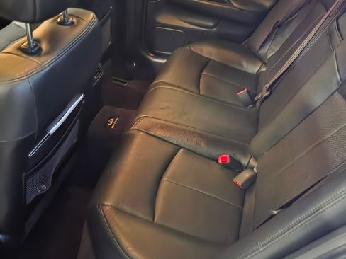 Used 2013 INFINITI G37 Journey w/ Premium Pkg image 14