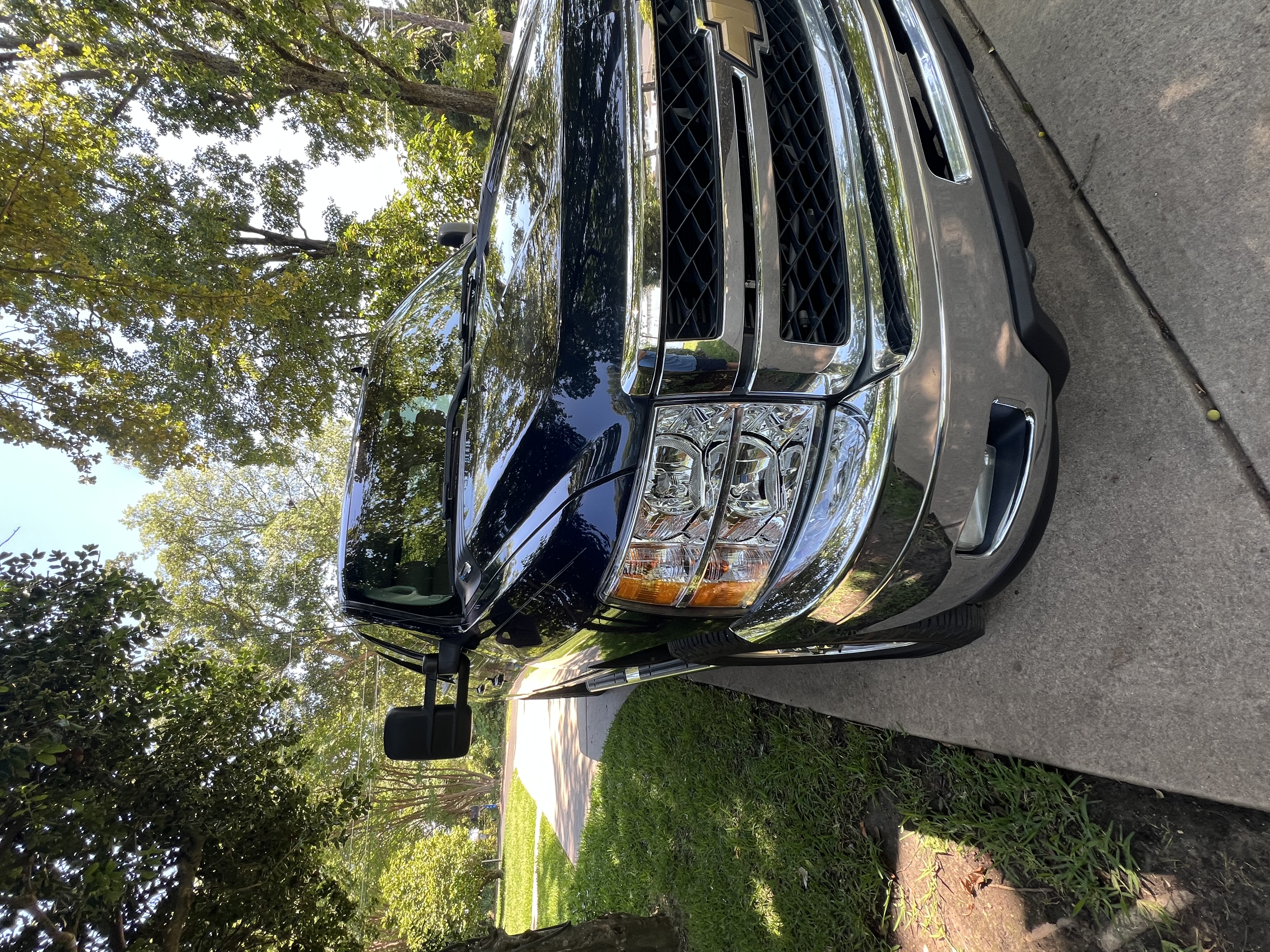 Used 2011 Chevrolet Silverado 2500 LTZ w/ LTZ Plus Package AWD/4WD image 8