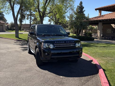 Used 2013 Land Rover Range Rover Sport HSE LUX w/ Luxury Interior Pkg image 2
