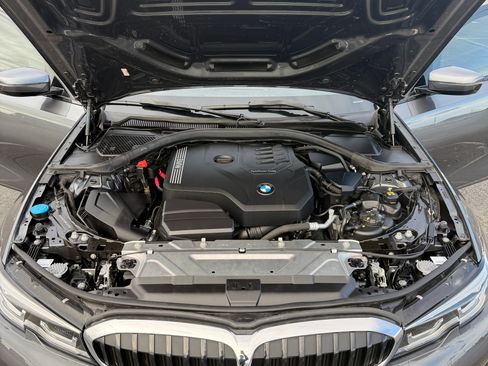 Used 2022 BMW 330i Sedan w/ Driving Assistance Package image 20