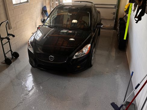 Used 2011 Volvo C30 T5 image 2