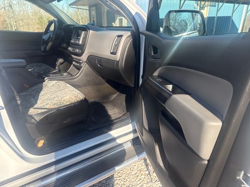 Used 2015 Chevrolet Colorado W/T w/ WT Convenience Package image 10