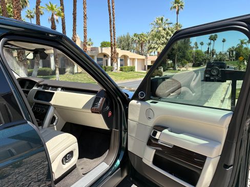 Used 2017 Land Rover Range Rover HSE AWD/4WD image 11