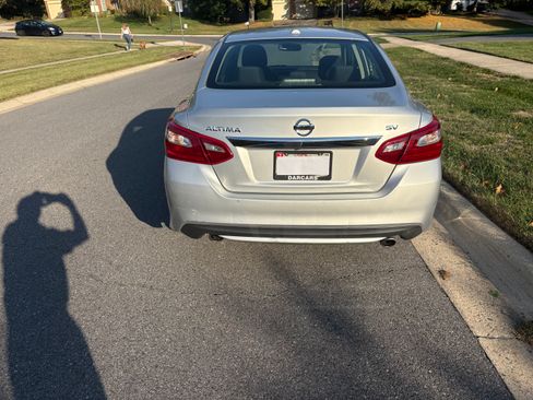 Used 2018 Nissan Altima 2.5 SV w/ 2.5 SV Technology Package image 1
