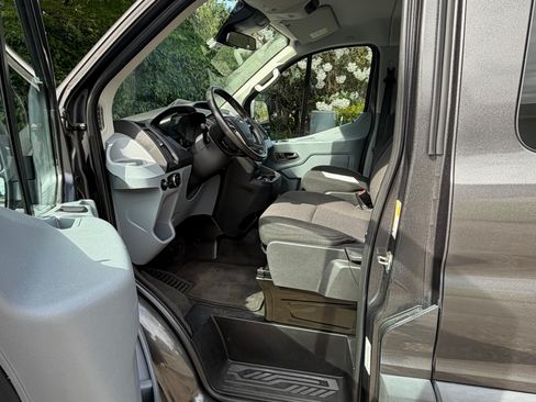 Used 2017 Ford Transit 350 XLT RWD image 11