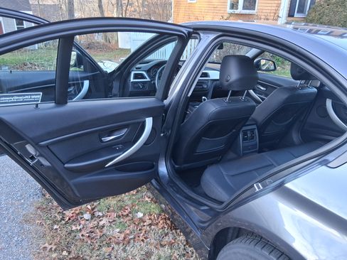 Used 2013 BMW 320i xDrive Sedan image 11