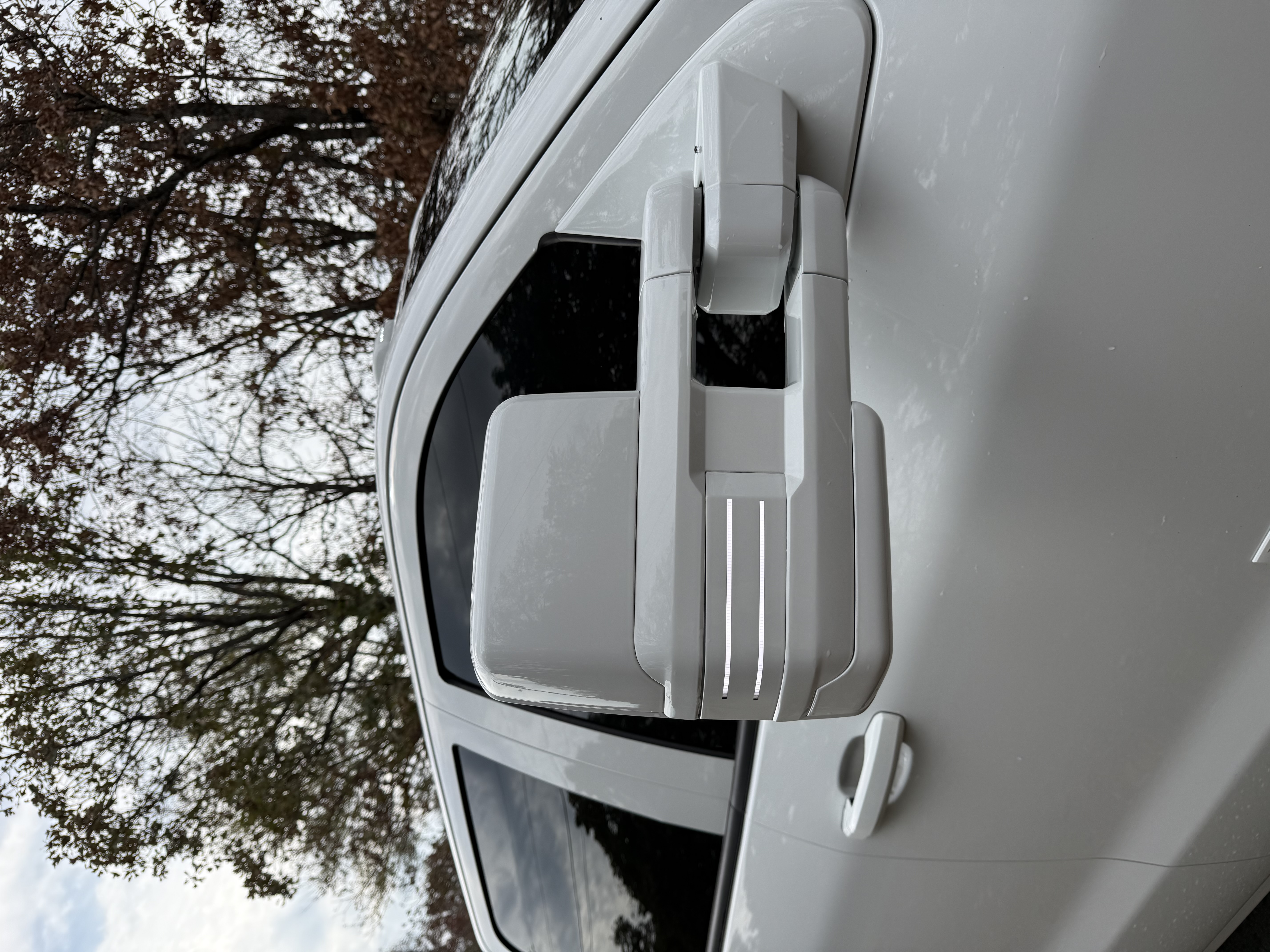 Used 2017 GMC Sierra 2500 Denali w/ Duramax Plus Package AWD/4WD image 11