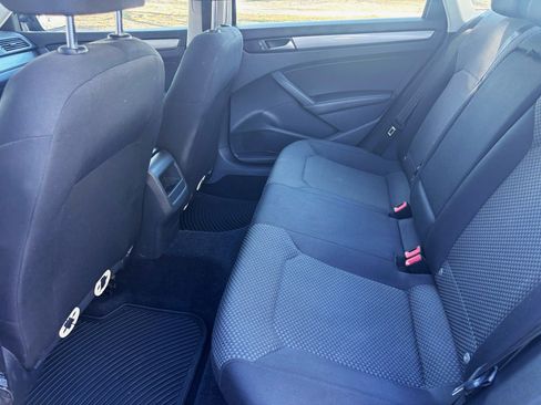 Used 2015 Volkswagen Passat 1.8T S image 5