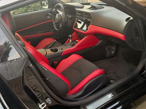 Used 2023 Nissan Z Performance w/ Floor Mat Package (L93) image 9