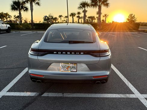 Used 2021 Porsche Panamera 4 image 8