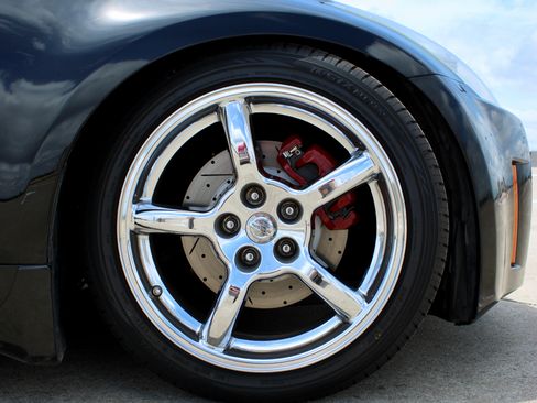 Used 2007 Nissan 350Z Touring w/ Cargo Convenience Pkg RWD image 8