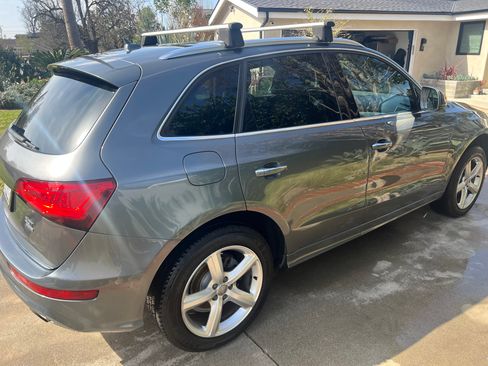 Used 2017 Audi Q5 2.0T Premium Plus w/ Technology Package image 6