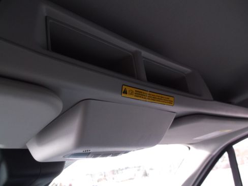 Used 2017 Ford Transit 250 148 Medium Roof image 5