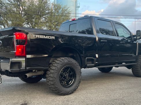 Used 2025 Ford F350 XLT w/ Tremor Off-Road Package image 10