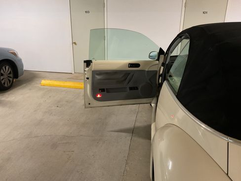 Used 2003 Volkswagen Beetle GLS image 15