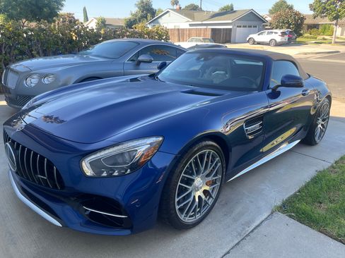 Used 2019 Mercedes-Benz AMG GT C image 4