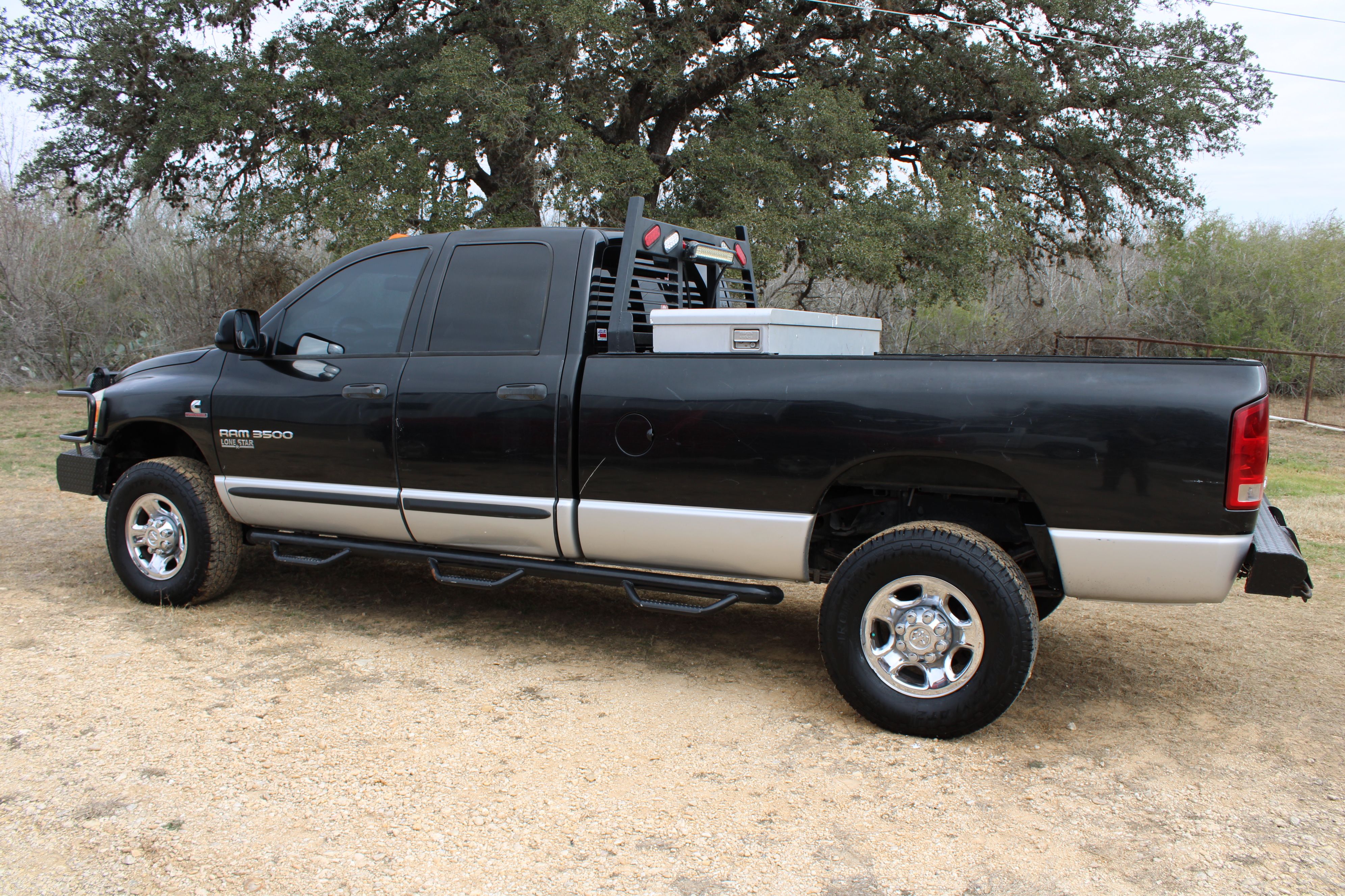 Used 2006 Dodge Ram 3500 Truck SLT AWD/4WD image 1