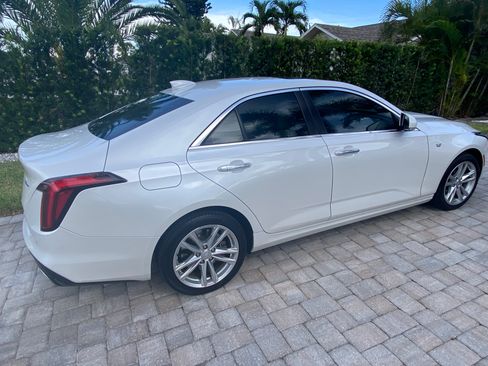 Used 2023 Cadillac CT4 Luxury w/ Sun And Sound Package RWD image 4