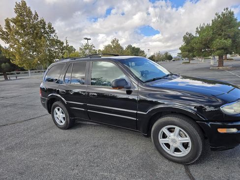 Used 2002 Oldsmobile Bravada AWD w/ 1SB Option Pkg image 2