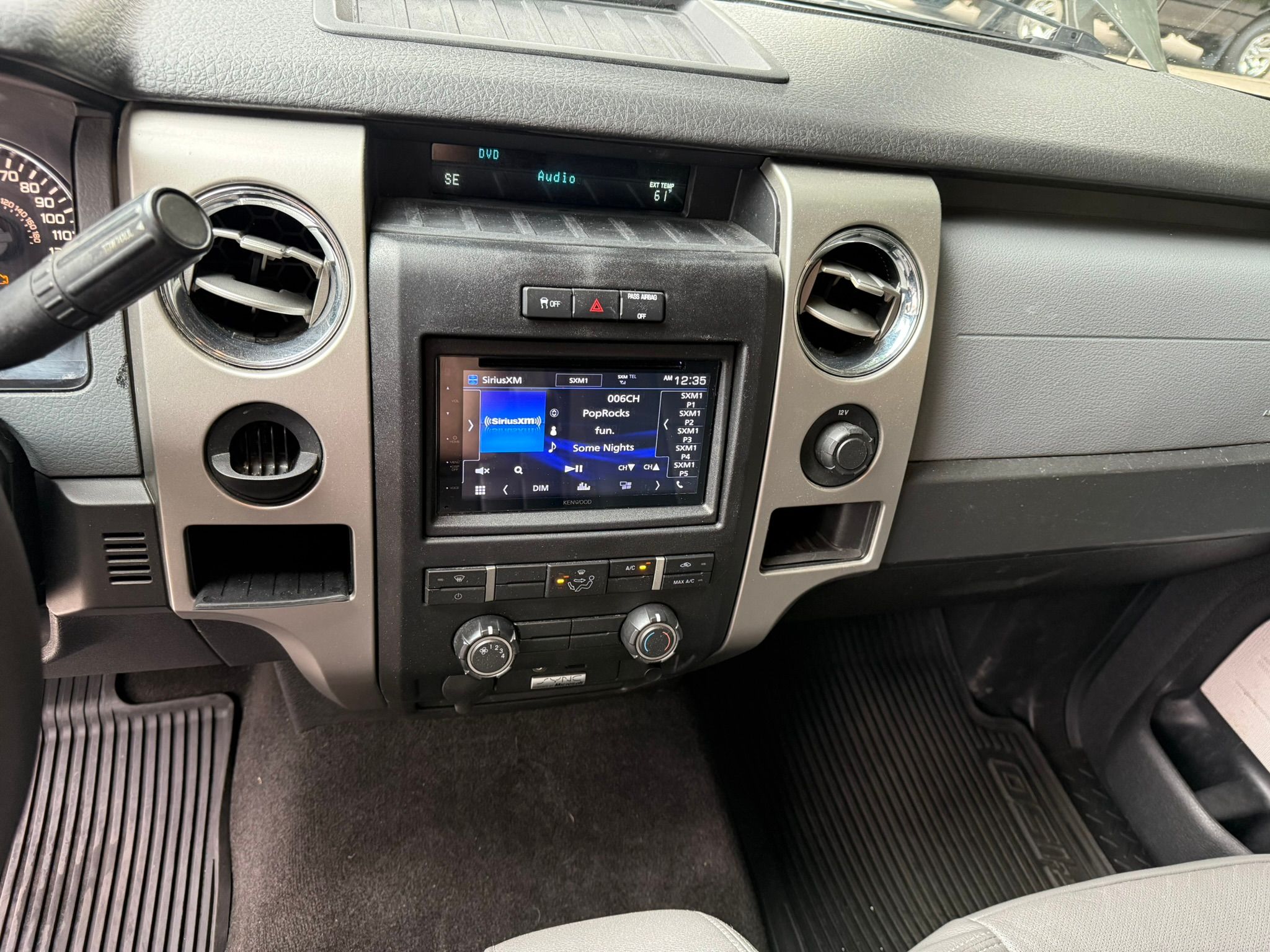 Used 2014 Ford F150 XLT RWD image 14