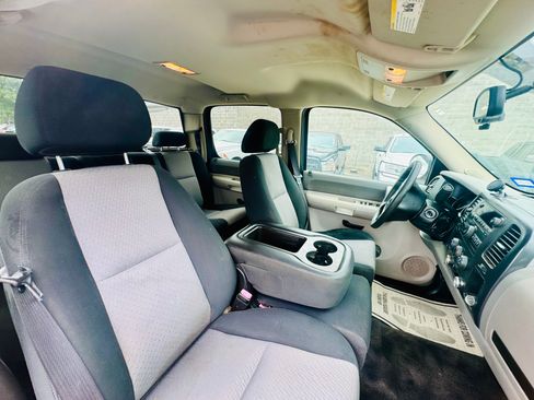 Used 2008 Chevrolet Silverado 1500 W/T w/ Towing Package image 13