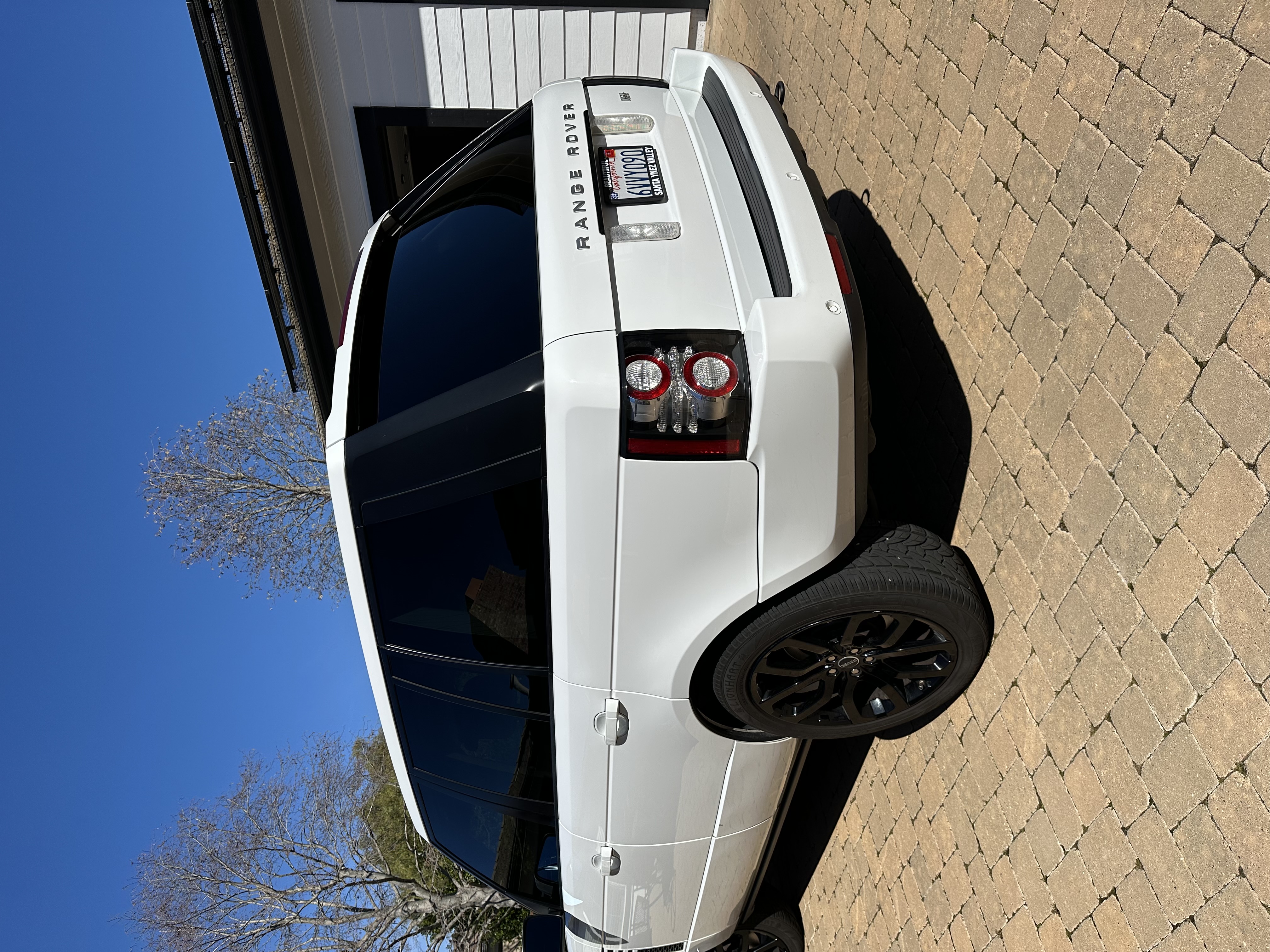 Used 2012 Land Rover Range Rover HSE AWD/4WD image 8