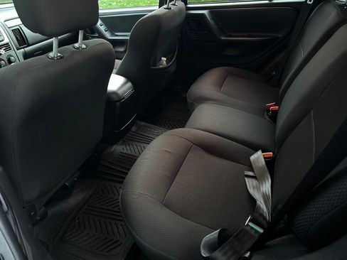 Used 2004 Jeep Grand Cherokee Laredo w/ Convenience Group image 28