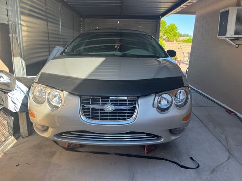 Used 2000 Chrysler 300M image 1