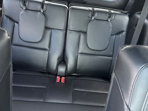 Used 2022 Ford Explorer ST w/ Equipment Group 401A image 22