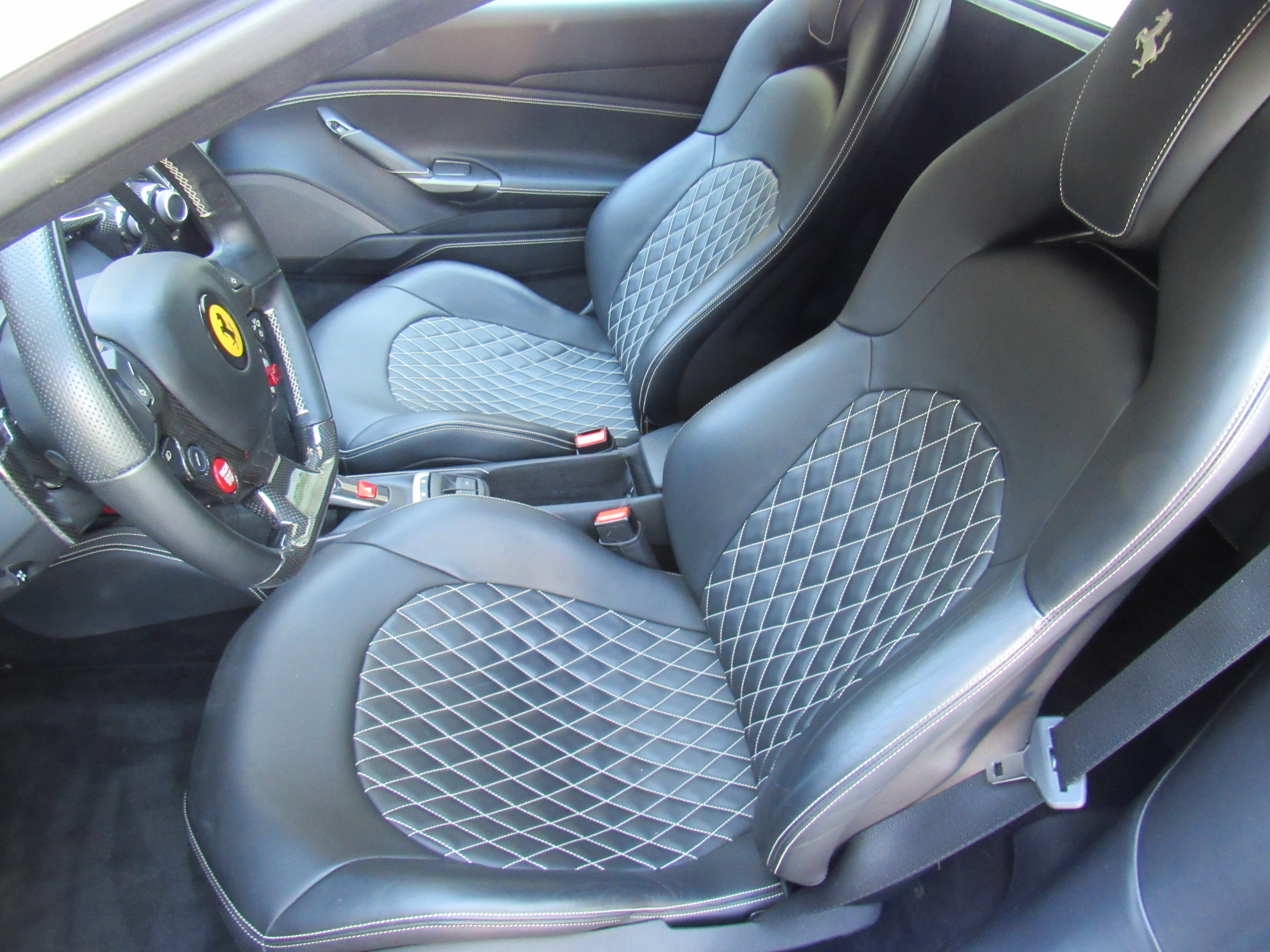 Used 2018 Ferrari 488 Spider RWD image 5