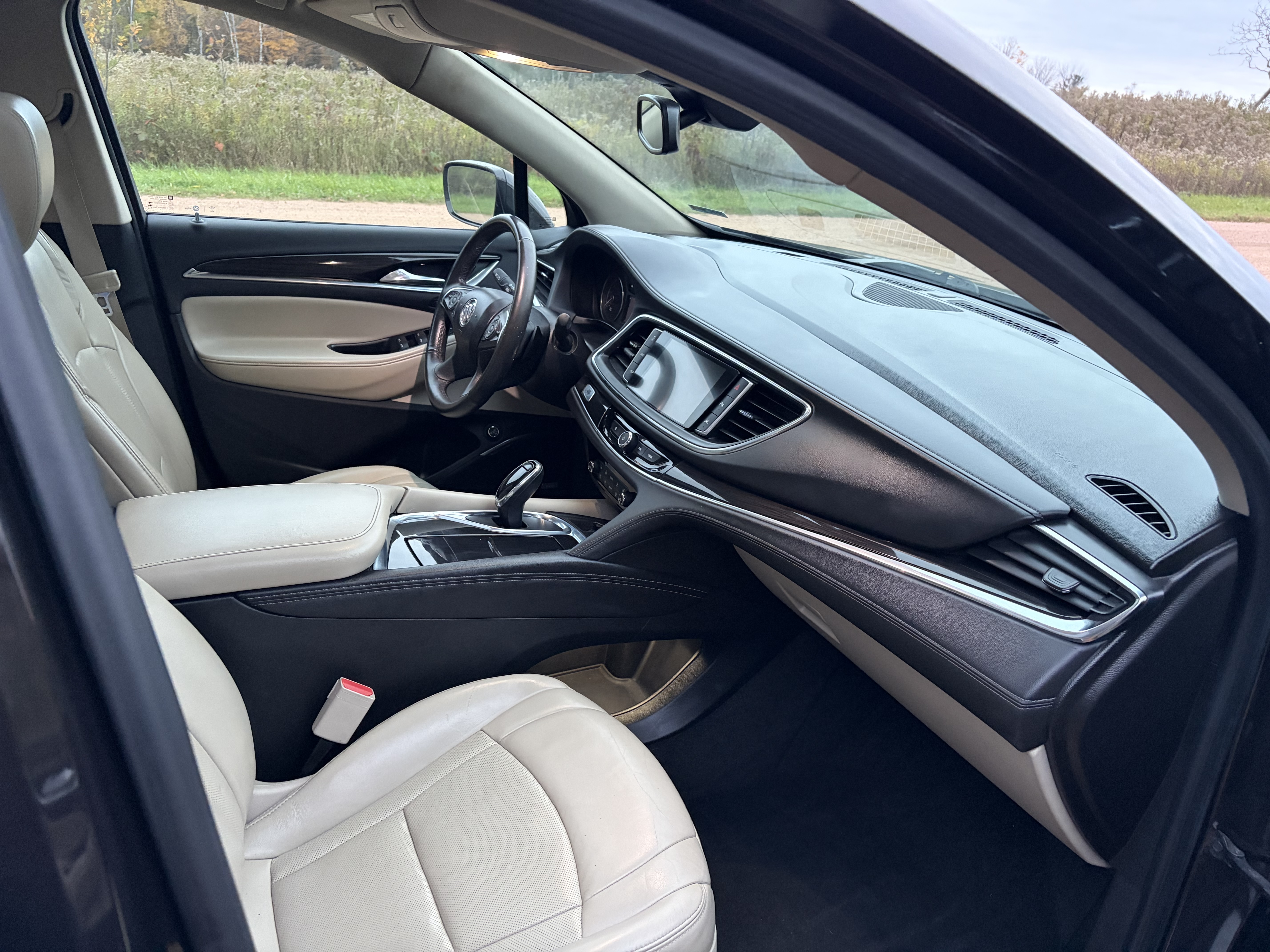 Used 2018 Buick Enclave Premium w/ Experience Buick Package AWD/4WD image 10