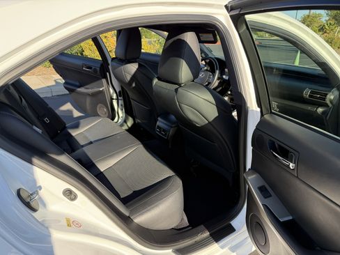 Used 2014 Lexus IS 350 image 14