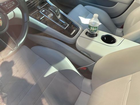 Used 2023 Porsche Panamera image 13