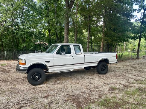 Used 1997 Ford F250 HD Long Bed image 1