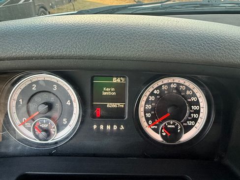 Used 2015 RAM 3500 Tradesman w/ Max Tow Package image 10