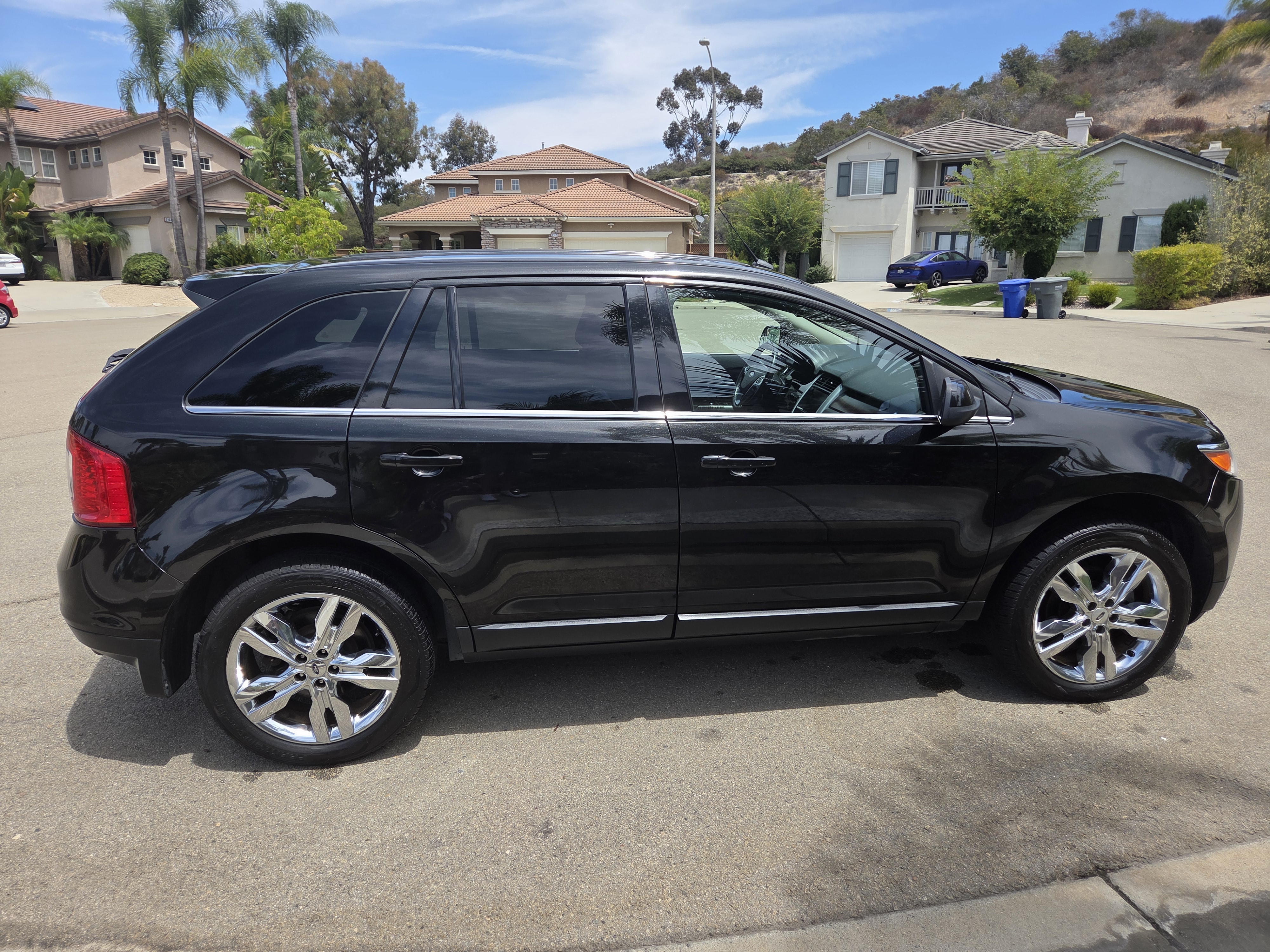 Used 2013 Ford Edge Limited AWD/4WD image 8