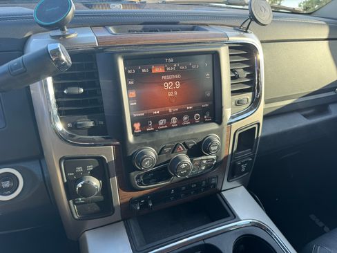 Used 2016 RAM 2500 Laramie AWD/4WD image 19
