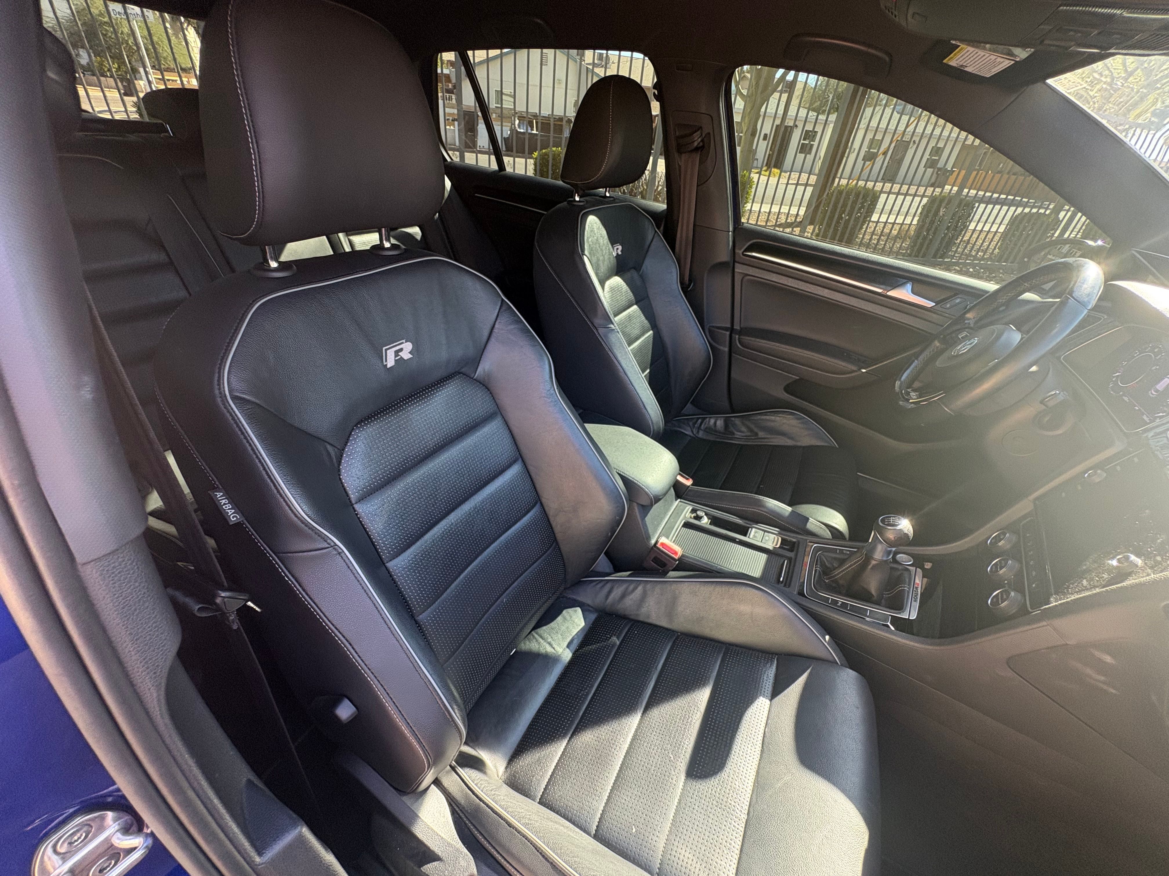Used 2019 Volkswagen Golf R 4-Door AWD/4WD image 9