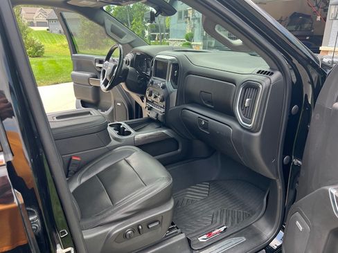 Used 2020 Chevrolet Silverado 1500 LTZ w/ LTZ Premium Package image 6