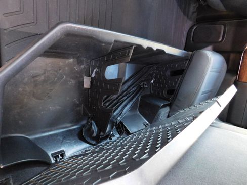 Used 2020 GMC Sierra 3500 Denali w/ Denali Ultimate Package image 21