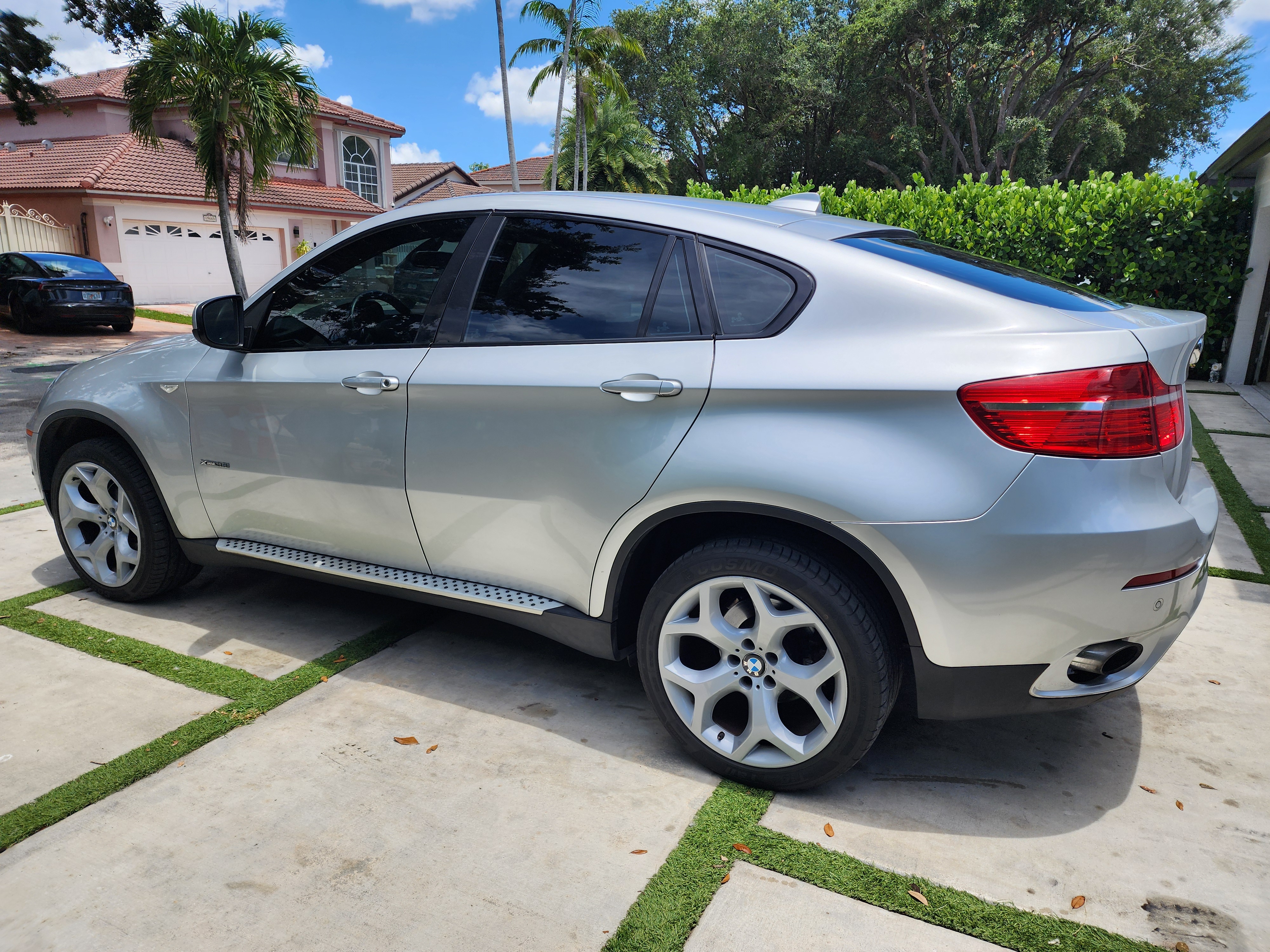 Used 2011 BMW X6 xDrive35i AWD/4WD image 12